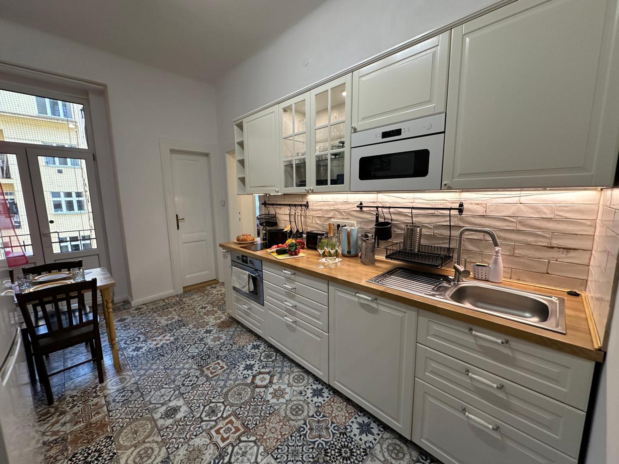 Karlin Oasis 2-Bedroom Apartment Prague Exterior photo